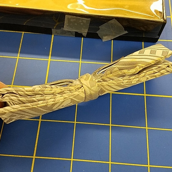 Vintage Satin Bow Tie 5" x 1.5" Gray - Picture 6 of 7